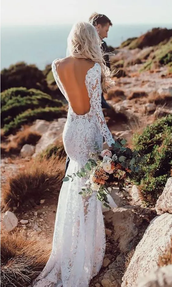 Backless Wedding Dresses Mermaid V-neck Beautiful Lace Long Sleeve Beach Bridal Gown JKW285