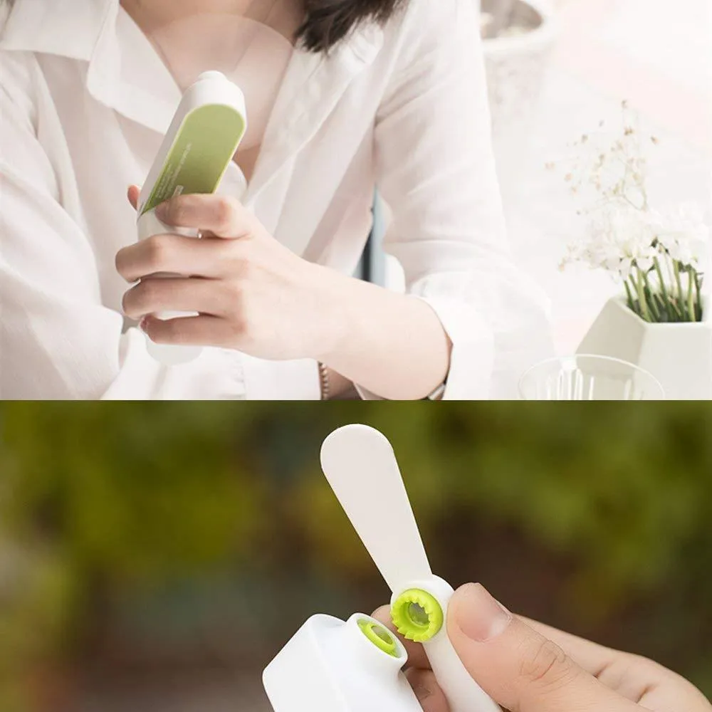 Convenient portable mini USB fan / pocket fan