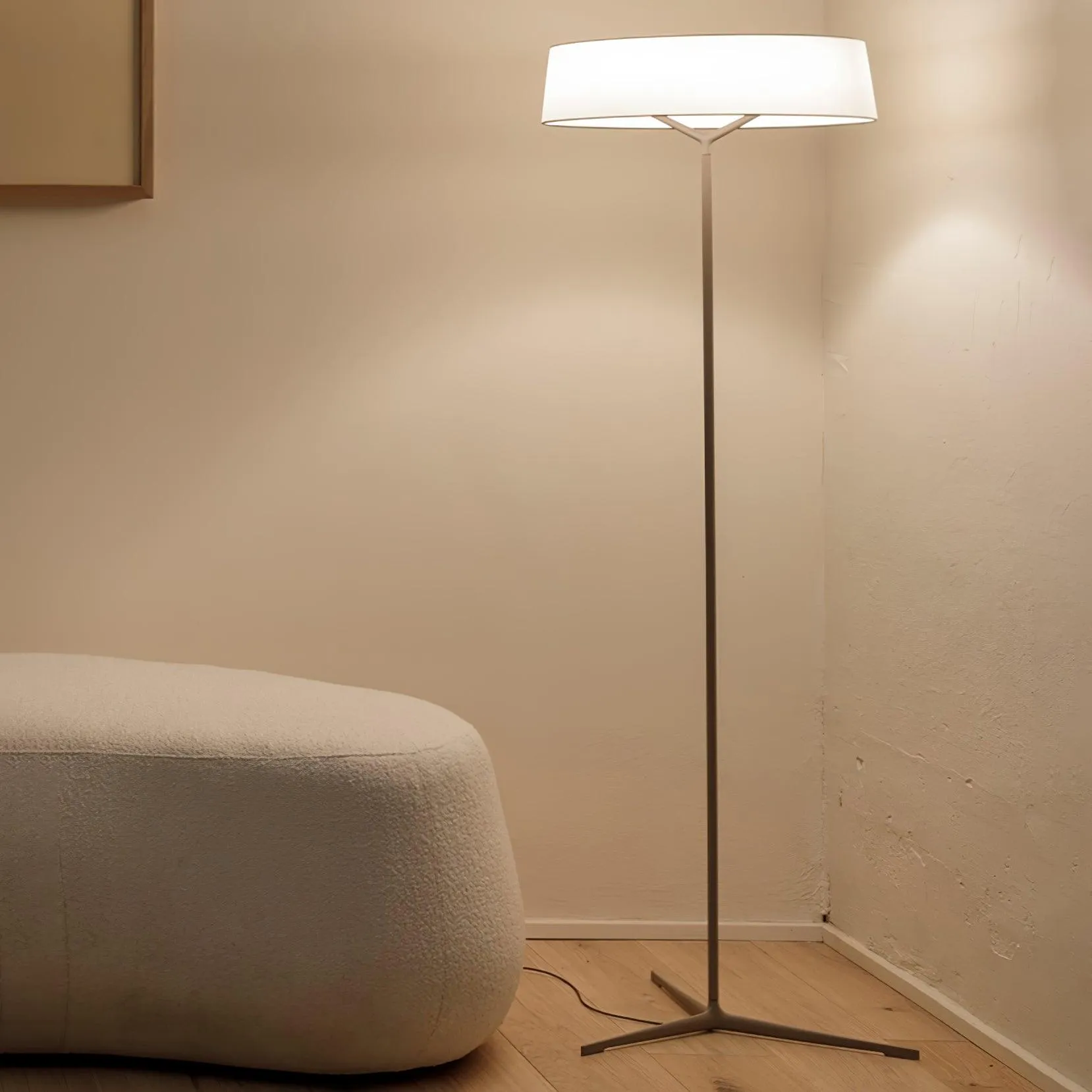 Dama Floor Lamp