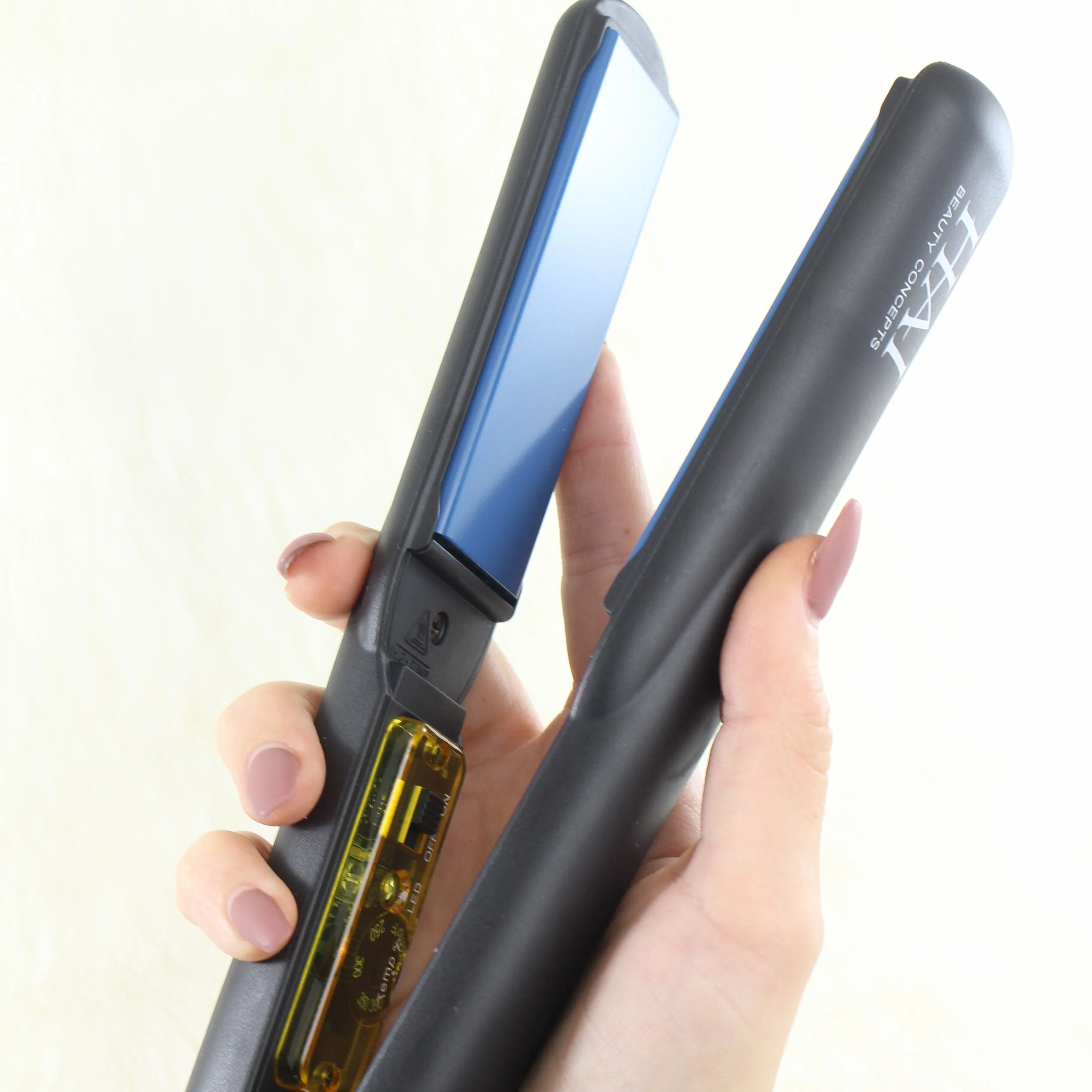 HAI Beauty Concepts Classic Convertable Flat Iron