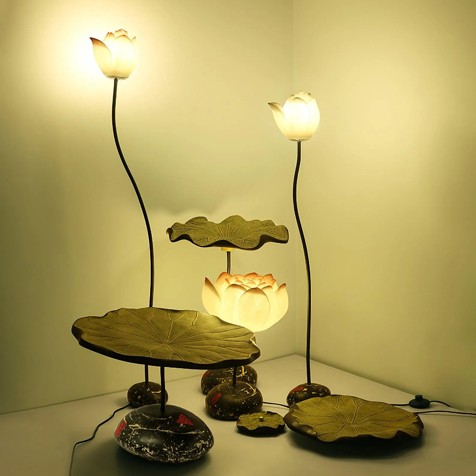 Lotus Floor Lamp