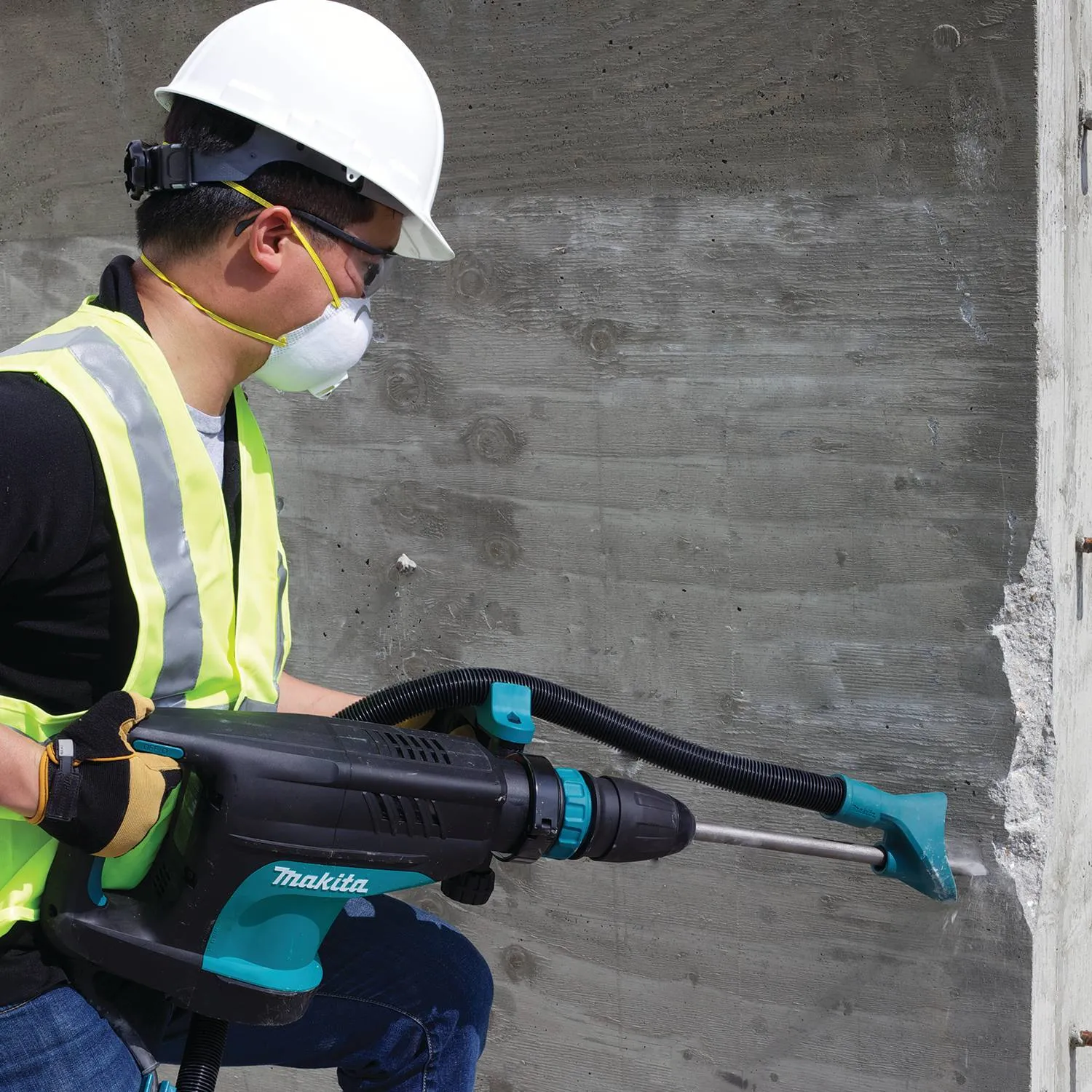 Makita (HM1203C) 20 lb. SDS‑MAX Demolition Hammer