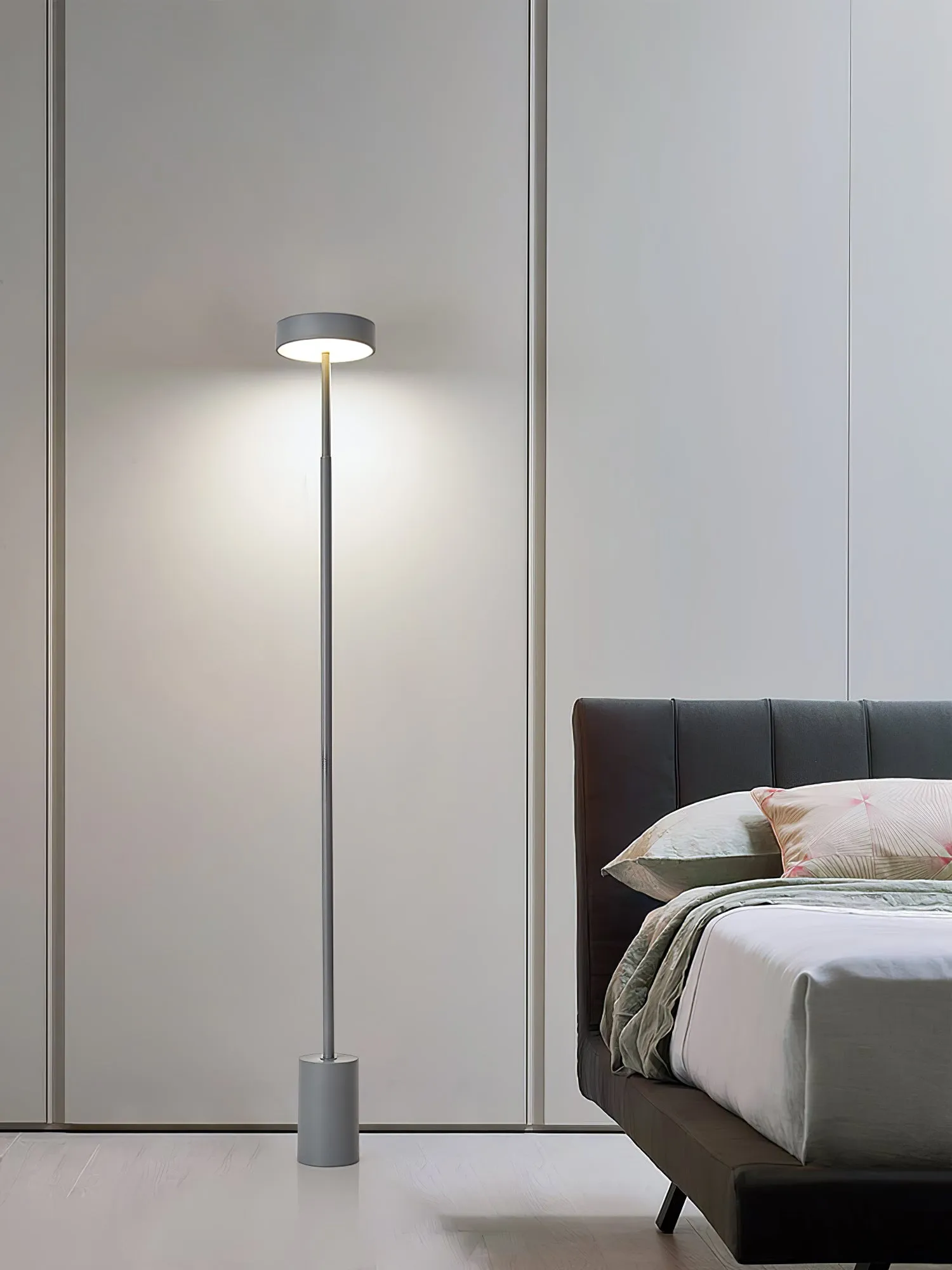 Naya Rotatable Floor Lamp