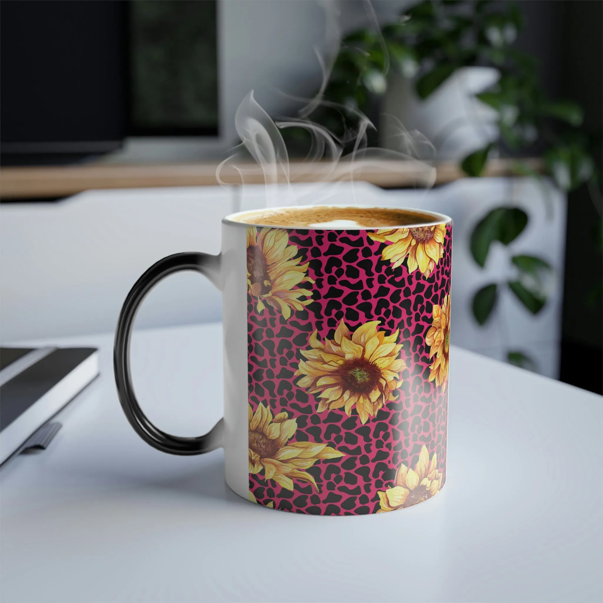 Pink leopard pattern sunflower 11oz Color Morphing Mug