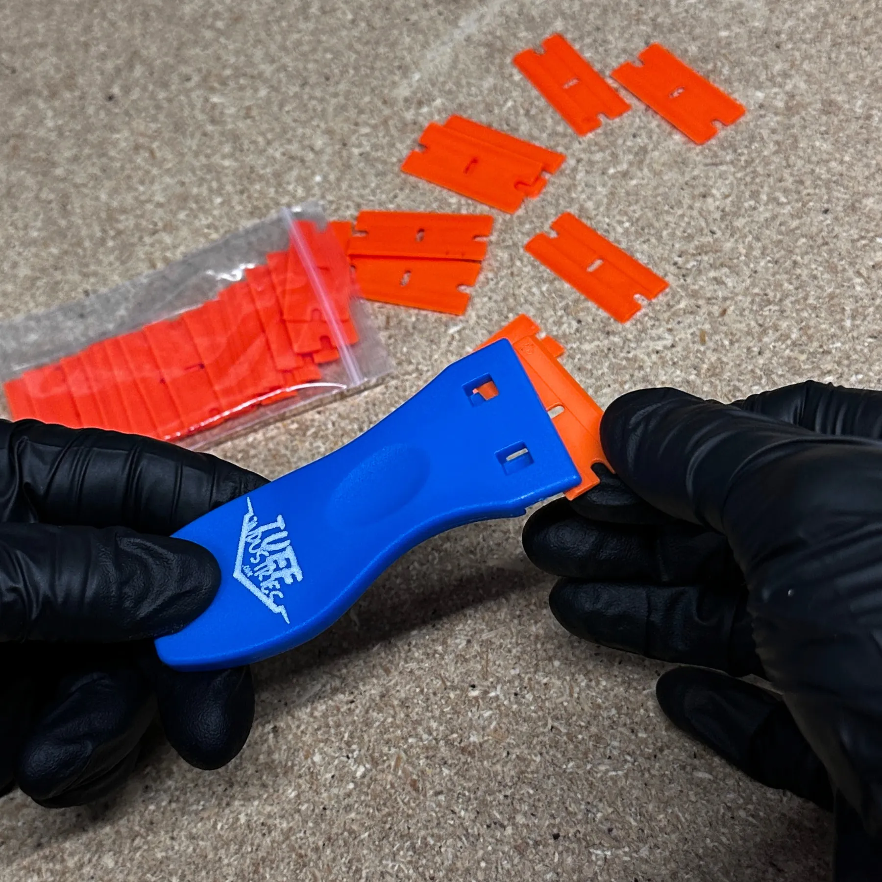 Plastic Scraper Tool   25 blades