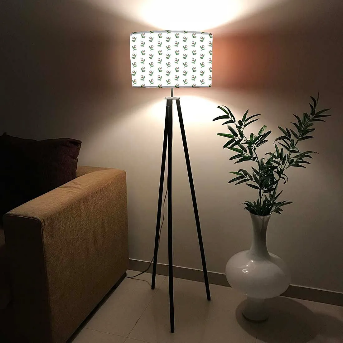 Tripod Floor Lamp Standing Light for Living Rooms -Flower Buds