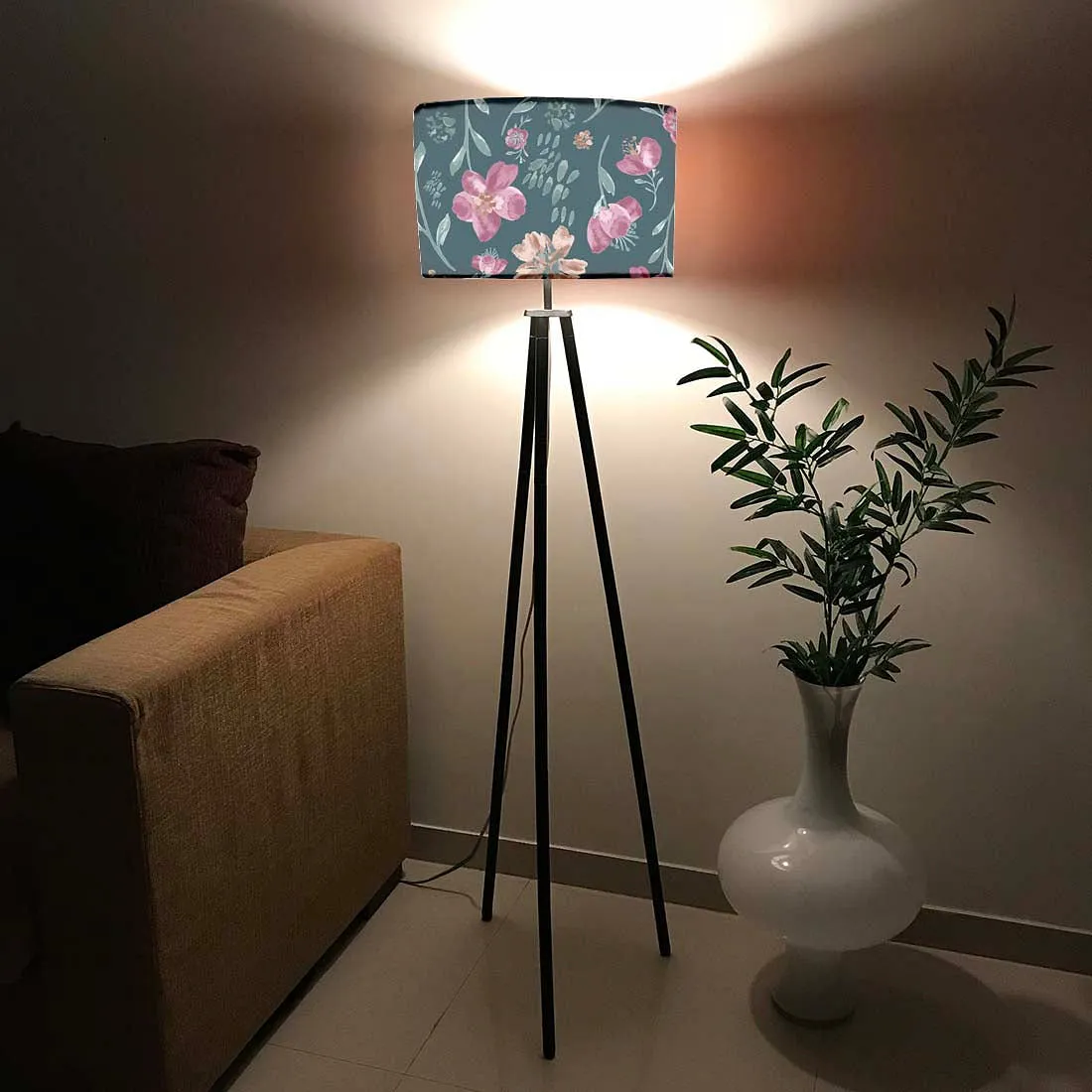 Tripod Standing Floor Lamp -Night Flowers