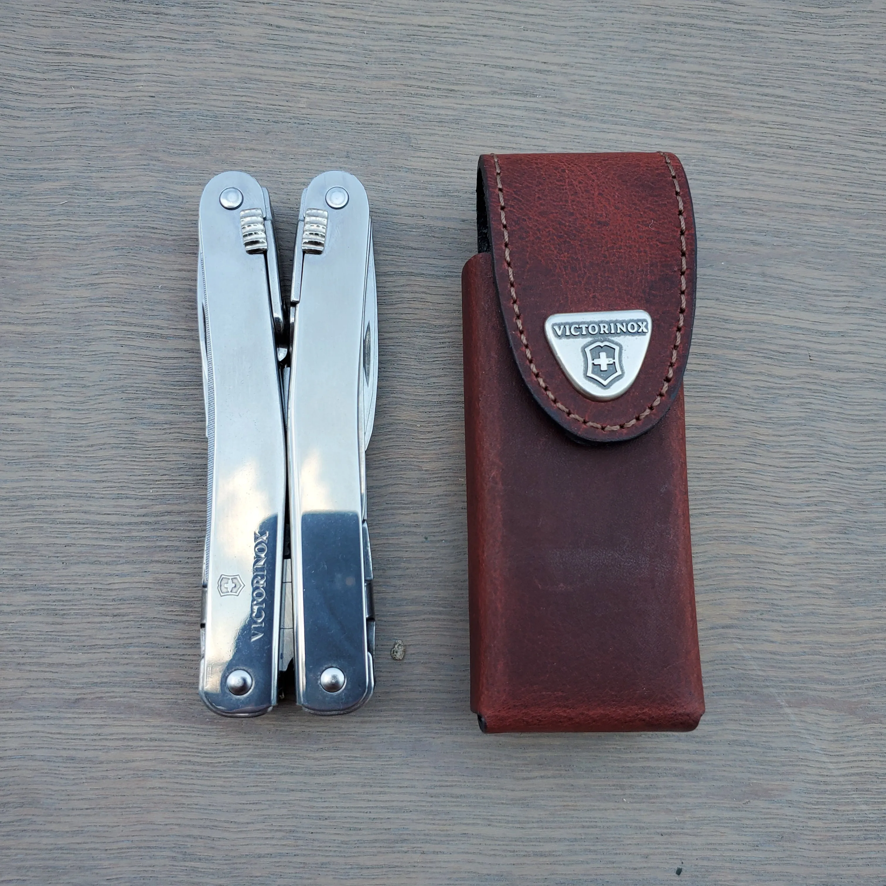 Victorinox Swiss Tool Spirit X with Leather Sheath